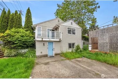 929 Pecks Drive, Everett, WA 98203 - Photo 1