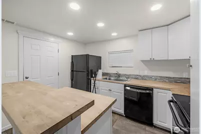 929 Pecks Drive, Everett, WA 98203 - Photo 17