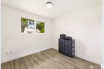 2101 E 60th Street, Tacoma, WA 98404 - Photo 17