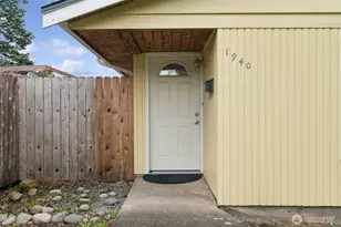 1940 Wilson Ave, Enumclaw, WA 98022 - Photo 3