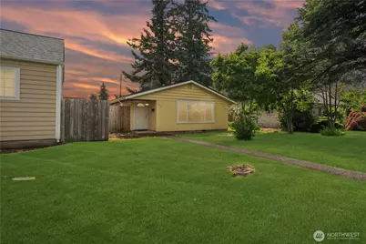 1940 Wilson Avenue, Enumclaw, WA 98022 - Photo 1