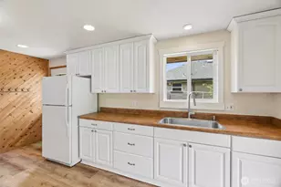 1940 Wilson Ave, Enumclaw, WA 98022 - Photo 11