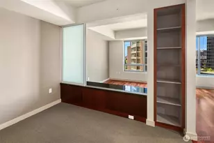 910 Lenora St, Seattle, WA 98121 - Photo 15