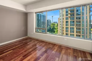 910 Lenora St, Seattle, WA 98121 - Photo 11