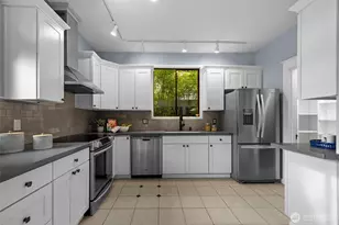2529 Queen Anne Ave N, Seattle, WA 98109 - Photo 5