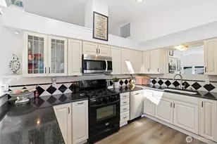 1201 37th Ave SE, Olympia, WA 98501 - Photo 11