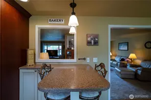 230 E Hawthorne Pl, Port Angeles, WA 98362 - Photo 7