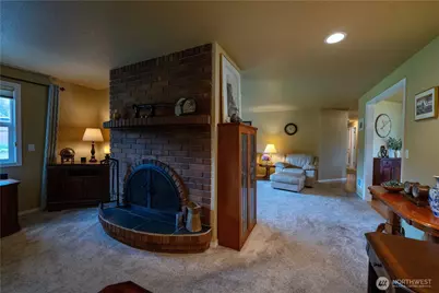 230 E Hawthorne Place, Port Angeles, WA 98362 - Photo 13
