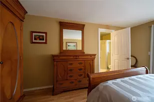 230 E Hawthorne Pl, Port Angeles, WA 98362 - Photo 17