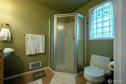 230 E Hawthorne Place, Port Angeles, WA 98362 - Photo 19