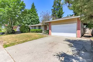 15836 SE Fairwood Blvd, Renton, WA 98058 - Photo 3