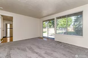 15836 SE Fairwood Blvd, Renton, WA 98058 - Photo 17