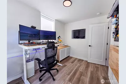 902 N 86th Street, Seattle, WA 98103 - Photo 27