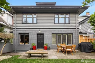 1208 E Newton St, Seattle, WA 98102 - Photo 35