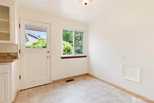 3536 NE 94th St, Seattle, WA 98115 - Photo 21
