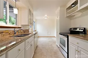 3536 NE 94th St, Seattle, WA 98115 - Photo 19