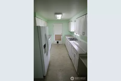 9513 NE Burton Road, Vancouver, WA 98662 - Photo 3