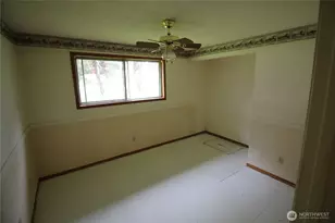 9513 NE Burton Rd, Vancouver, WA 98662 - Photo 9
