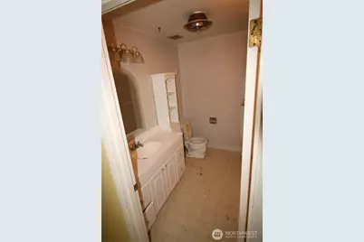 9513 NE Burton Road, Vancouver, WA 98662 - Photo 5