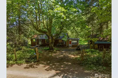 3511 Quade Road, Clinton, WA 98236 - Photo 33