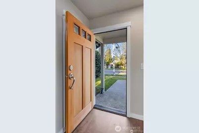 12757 Dayton Avenue N #B, Seattle, WA 98133 - Photo 5