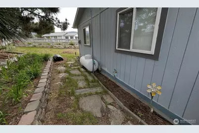 3 Sand Flat Rd, Omak, WA 98841 - Photo 21