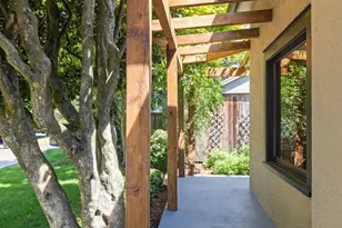 1423 N 47th St, Seattle, WA 98103 - Photo 35