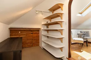 1423 N 47th St, Seattle, WA 98103 - Photo 25