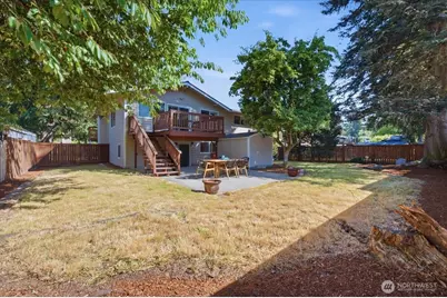 1801 Anacortes Avenue NE, Renton, WA 98059 - Photo 29