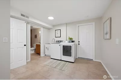 1801 Anacortes Avenue NE, Renton, WA 98059 - Photo 25