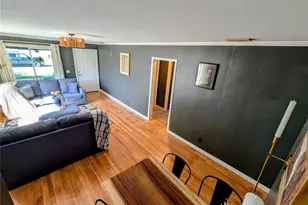 512 E Pear St, Centralia, WA 98531 - Photo 9