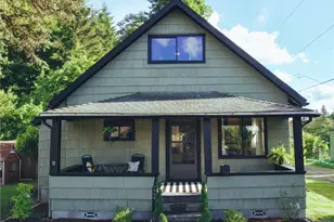 512 E Pear St, Centralia, WA 98531 - Photo 1