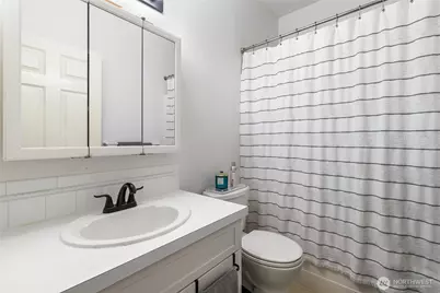 959 Aaron Drive #E107, Lynden, WA 98264 - Photo 21