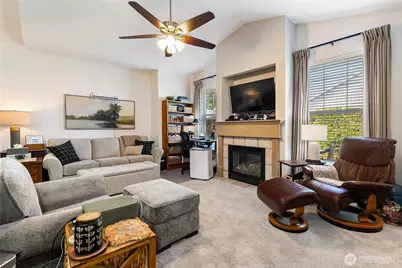 959 Aaron Drive #E107, Lynden, WA 98264 - Photo 7