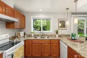 12923 NE 144th NE Pl, Kirkland, WA 98034 - Photo 13