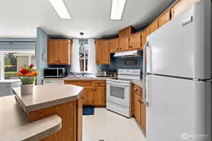 201 W Oakview, Centralia, WA 98531 - Photo 9