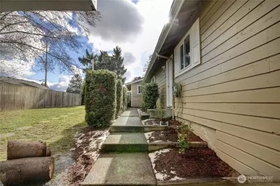 412 105th Street SW, Everett, WA 98204 - Photo 3