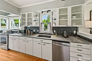 5761 35th Ave NE, Seattle, WA 98105 - Photo 11