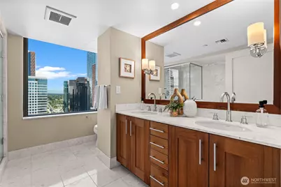650 Bellevue Way NE #2301, Bellevue, WA 98004 - Photo 15
