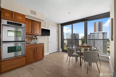 650 Bellevue Way NE #2301, Bellevue, WA 98004 - Photo 13