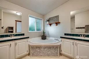 180 Sassys Crk Rd, Ariel, WA 97603 - Photo 13