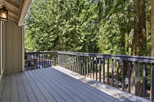 895 Highwood Dr SW, Issaquah, WA 98027 - Photo 15