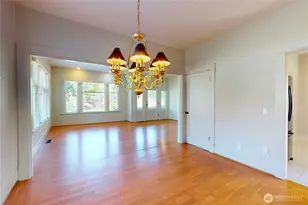 550 Ballentine St, Raymond, WA 98577 - Photo 9