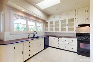 550 Ballentine St, Raymond, WA 98577 - Photo 13