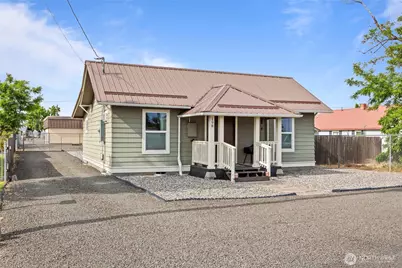198 3rd Street, Touchet, WA 99360 - Photo 1