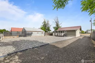198 3rd St, Touchet, WA 99360 - Photo 25