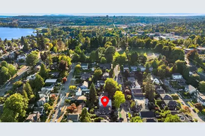 4839 NE 43rd Street, Seattle, WA 98105 - Photo 39