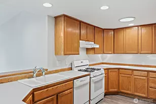 4404 230th Pl SW, Mountlake Terrace, WA 98043 - Photo 3