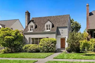 3863 44th Avenue NE, Seattle, WA 98105 - Photo 1