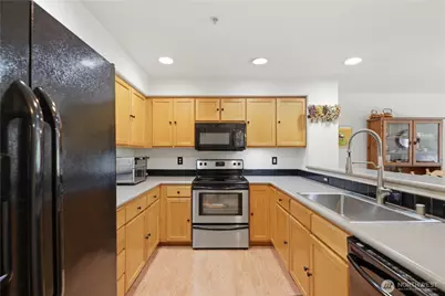 2001 120th Place SE #8-103, Everett, WA 98208 - Photo 9